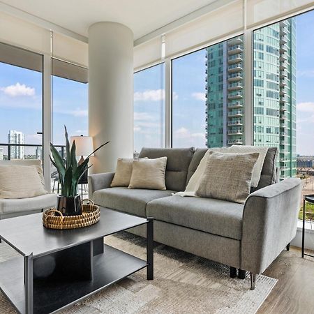 Modern Suite Calgary Downtown 5 Min Walk Stampede المظهر الخارجي الصورة
