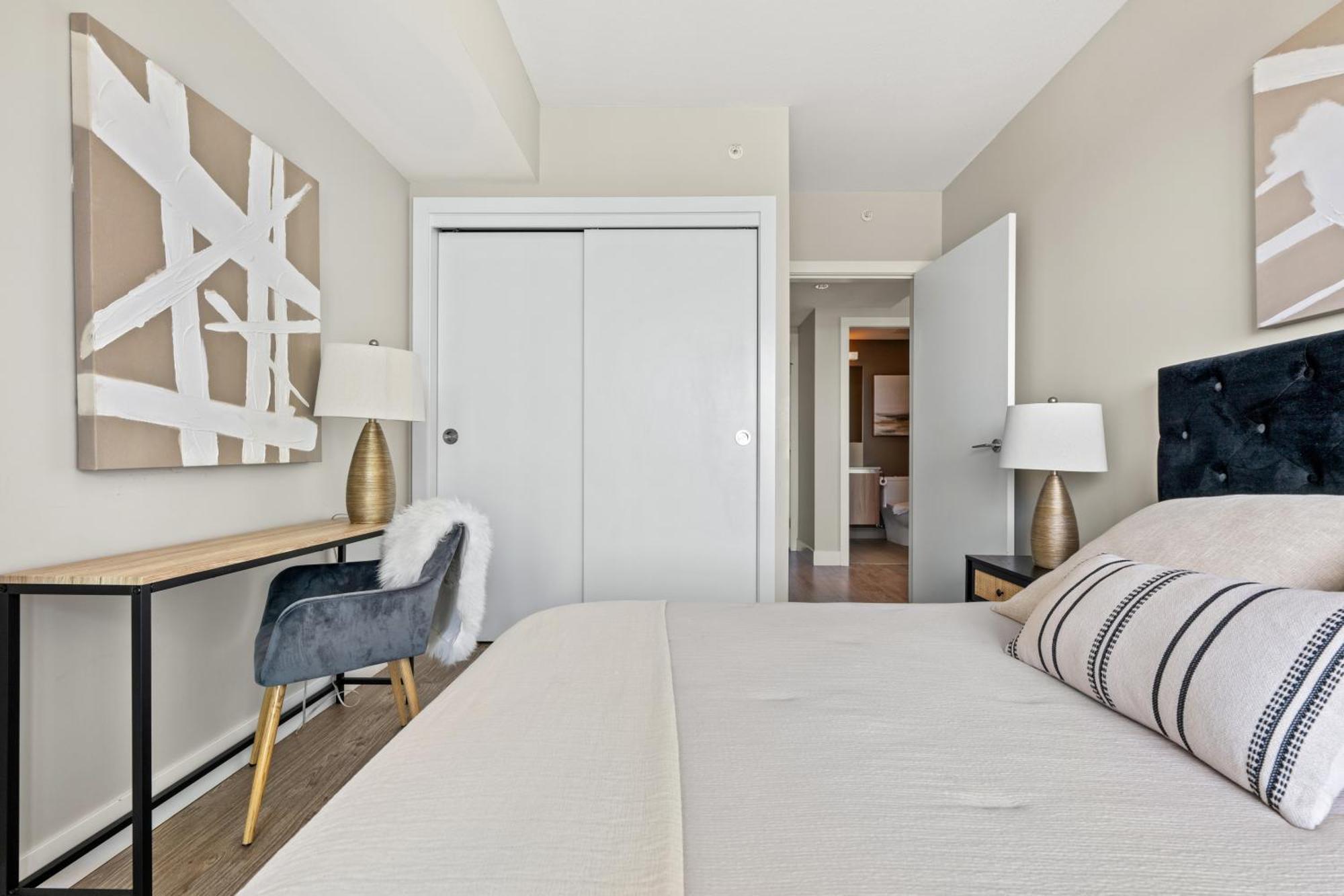 Modern Suite Calgary Downtown 5 Min Walk Stampede المظهر الخارجي الصورة